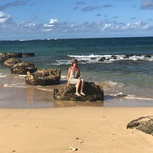 Meet your Posher, Laura